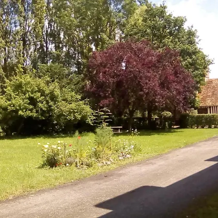 לינה וארוחת בוקר La Ferme Des Vignes 3*